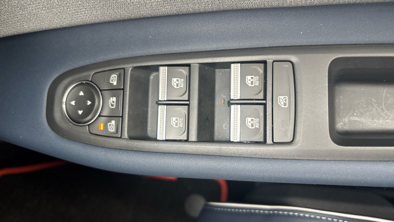 Renault 5 110kW Roland Garros + Comfort Range 52kWh 5dr Auto Electric Hatchback